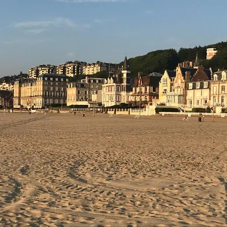 아파트 Cote - De Charme Belle Vue A - Lit Fait - Parking - Fibre 트로우빌쉬메르