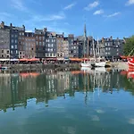 Apartment Cote - De Charme Belle Vue A - Lit Fait - Parking - Fibre Trouville-sur-Mer