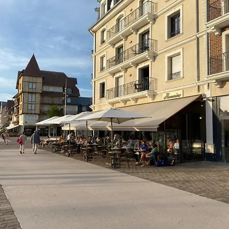 Διαμέρισμα Cote - Magnifique De Charme A Sur - Linge - Lit Fait - Parking - Wifi - Classe Par L'office Du Tourisme Trouville-sur-Mer
