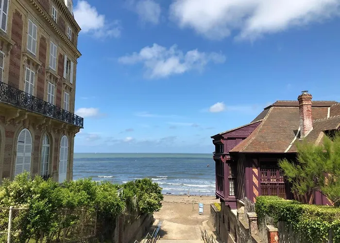 Cote Plage: Charming With Linen And Parking Apartment