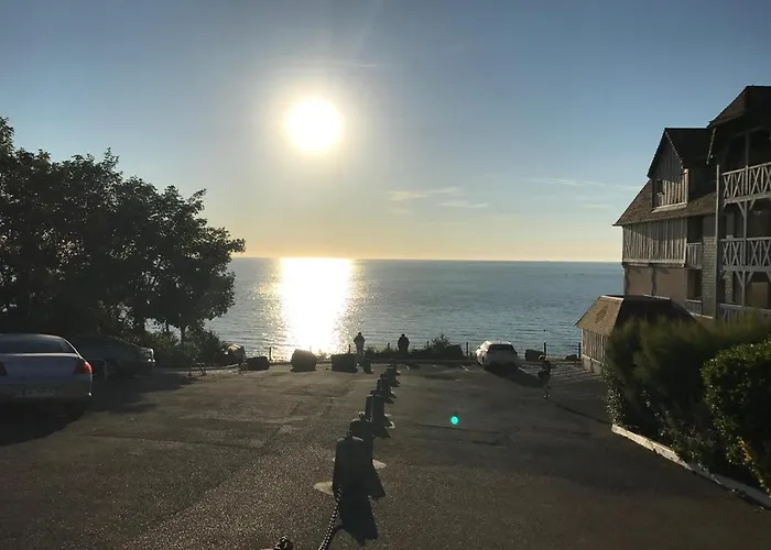 Apartment Cote Plage: Charming With Linen And Parking