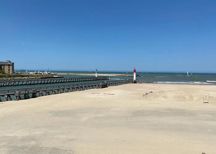 Cote Plage: Charming With Linen And Parking Apartment *