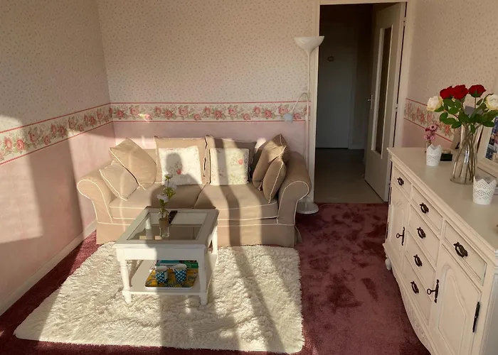 Cote Plage: Charming With Linen And Parking * Trouville-sur-Mer