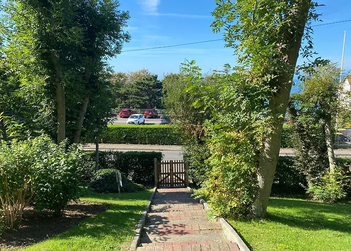 Cote Plage: Charming With Linen And Parking