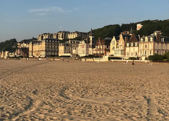 Apartment Cote Plage: Charming With Linen And Parking Trouville-sur-Mer