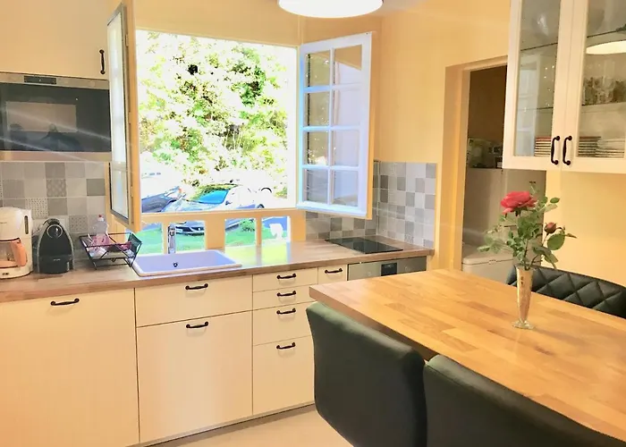 Apartment Cote Plage: Charming With Linen And Parking Trouville-sur-Mer