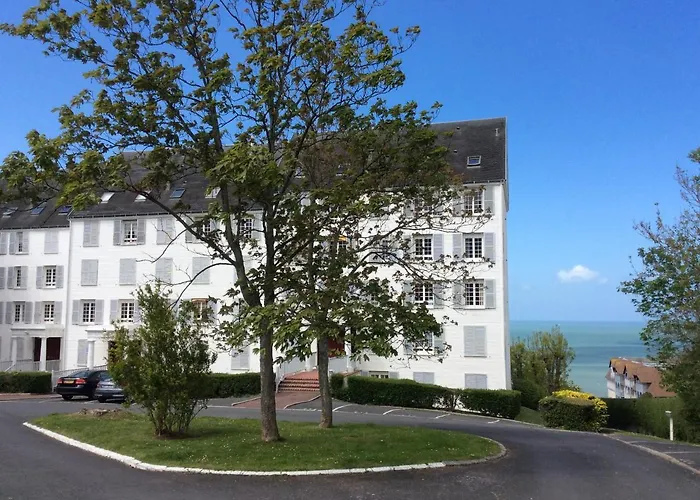 Apartment Cote Plage: Charming With Linen And Parking